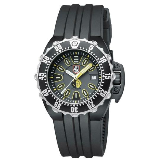 Color Not Applicable Luminox 1525 Front View